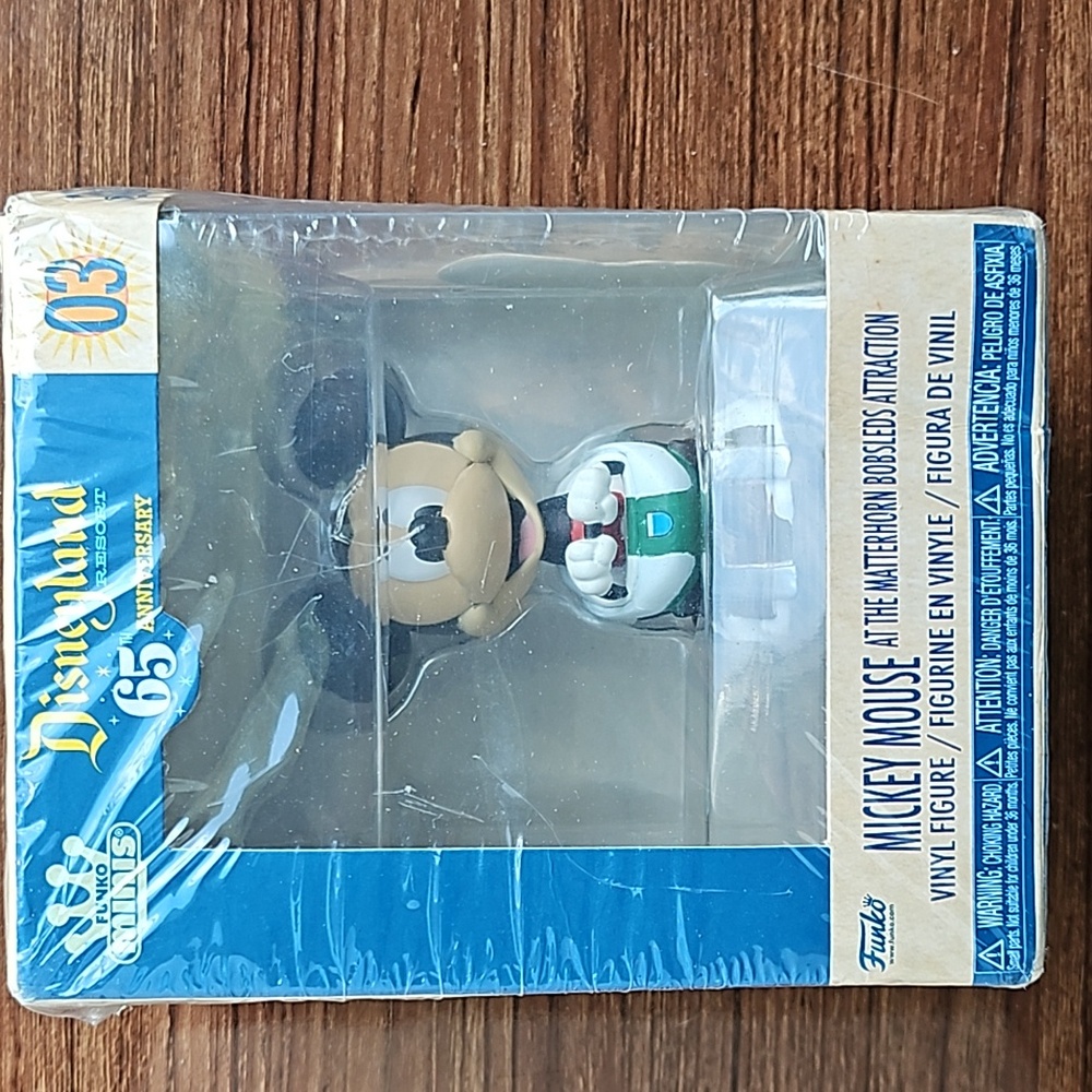 Funko Minis Disneyland Resort 65th Anniversary Mickey Mouse 03